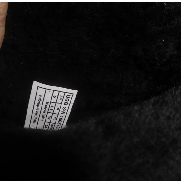 🎈FINAL SALE UGG Becket Black Distressed Leather Boots NEW * - Picture 14 of 16